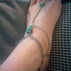 Turquoise turtle slave anklet